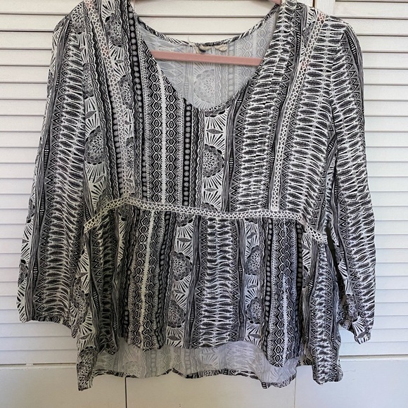 Flowy Long Sleeve Roxy Shirt - Picture 2 of 3